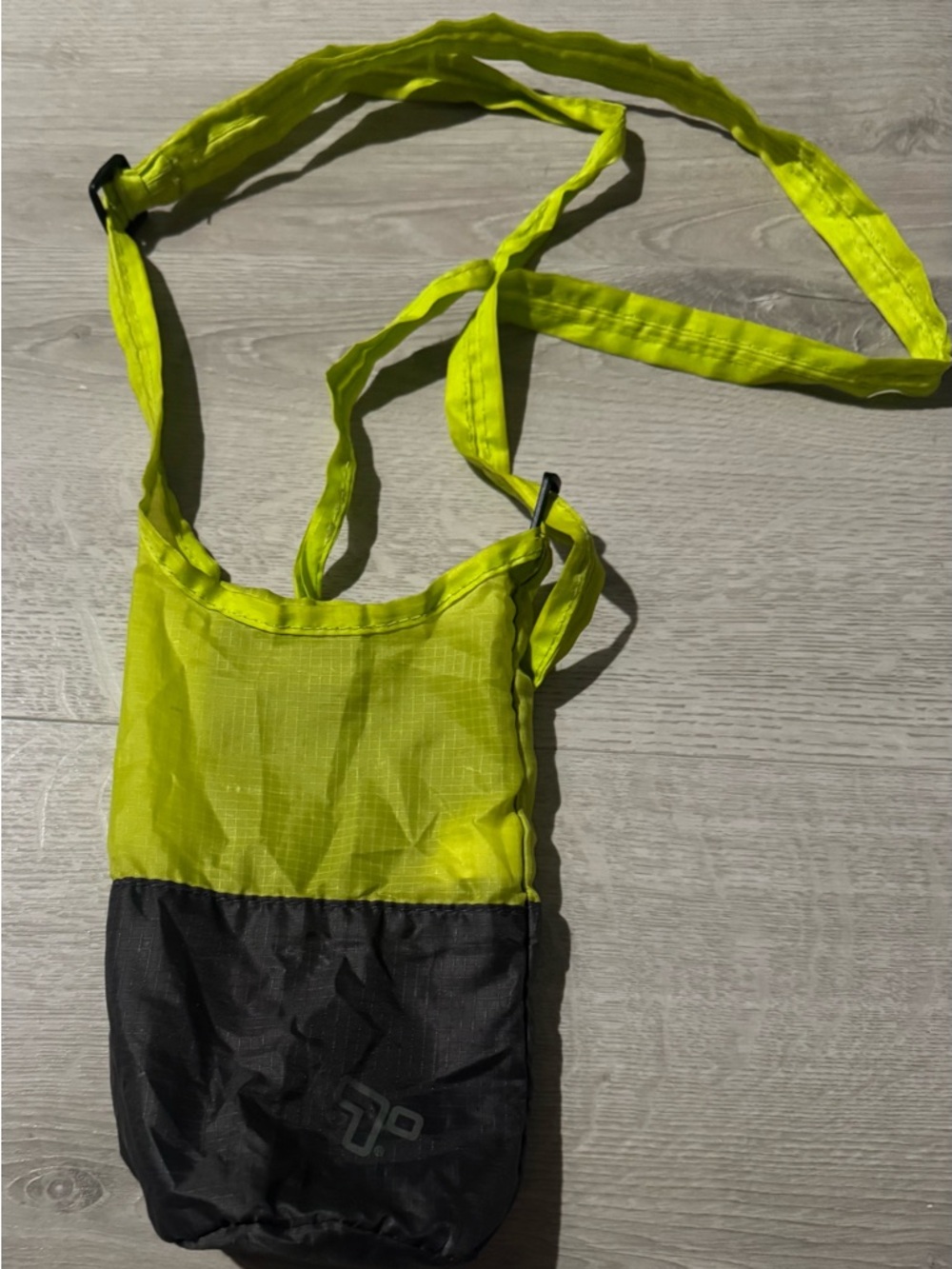 EUC Travelon | Packable Water Bottle Tote | Lime/gray